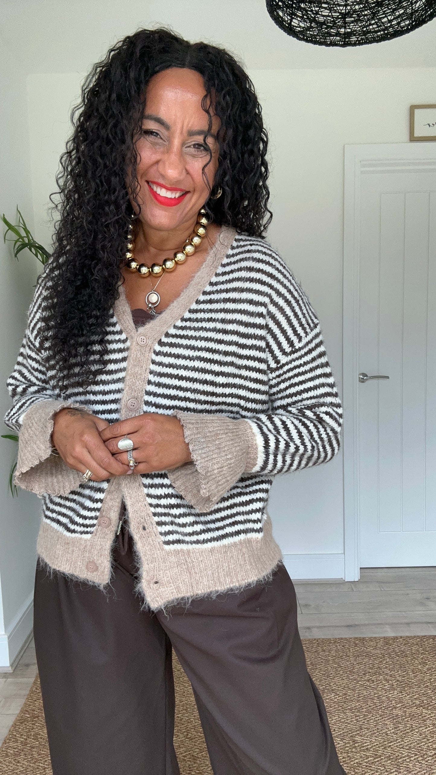 ALEXA STRIPE CARDIGAN BEIGE *New