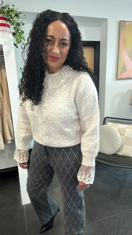 WINDERMERE LACE COLLAR KNIT CARDIGAN OAT *New