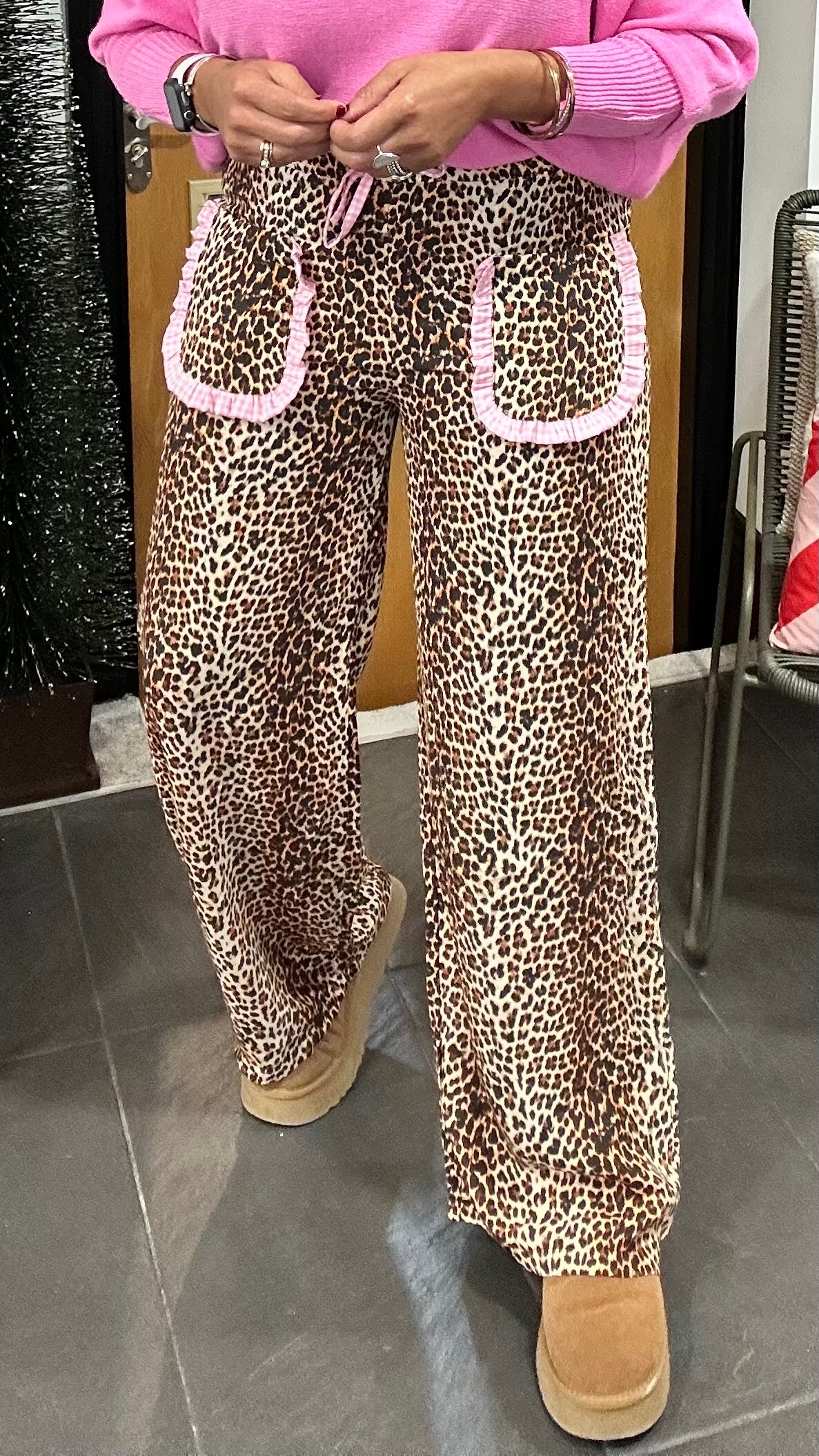DAISY LEOPARD PRINT WIDE LEG TROUSERS WITH PINK CONTRAST *New