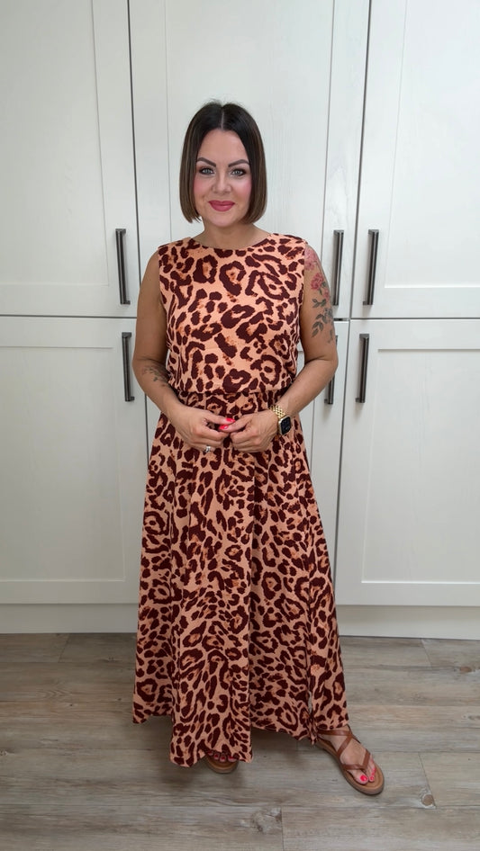 TILLY LEOPARD PRINT MIDI DRESS *New