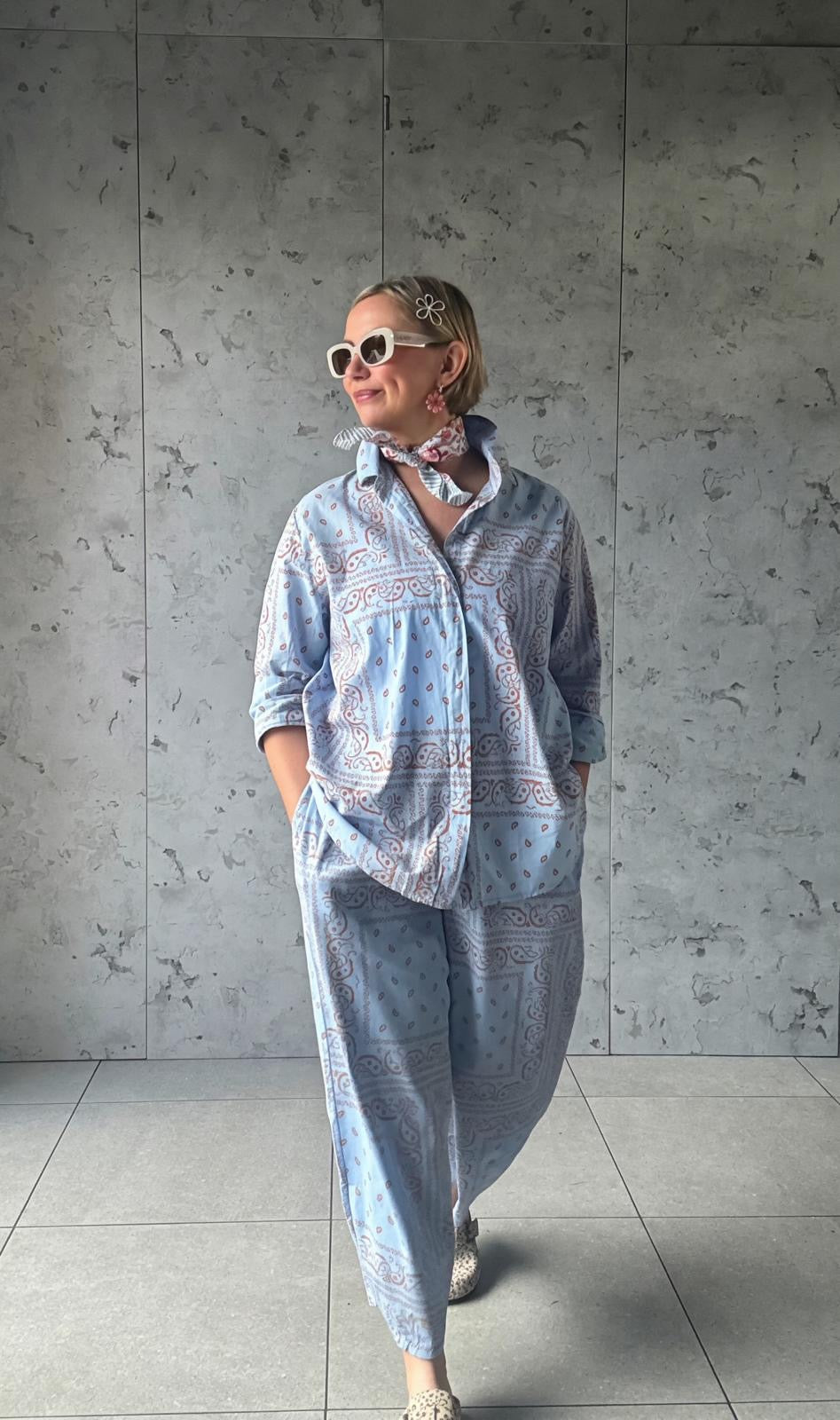 BANDANNA PRINT SHIRT POWDER BLUE  *New