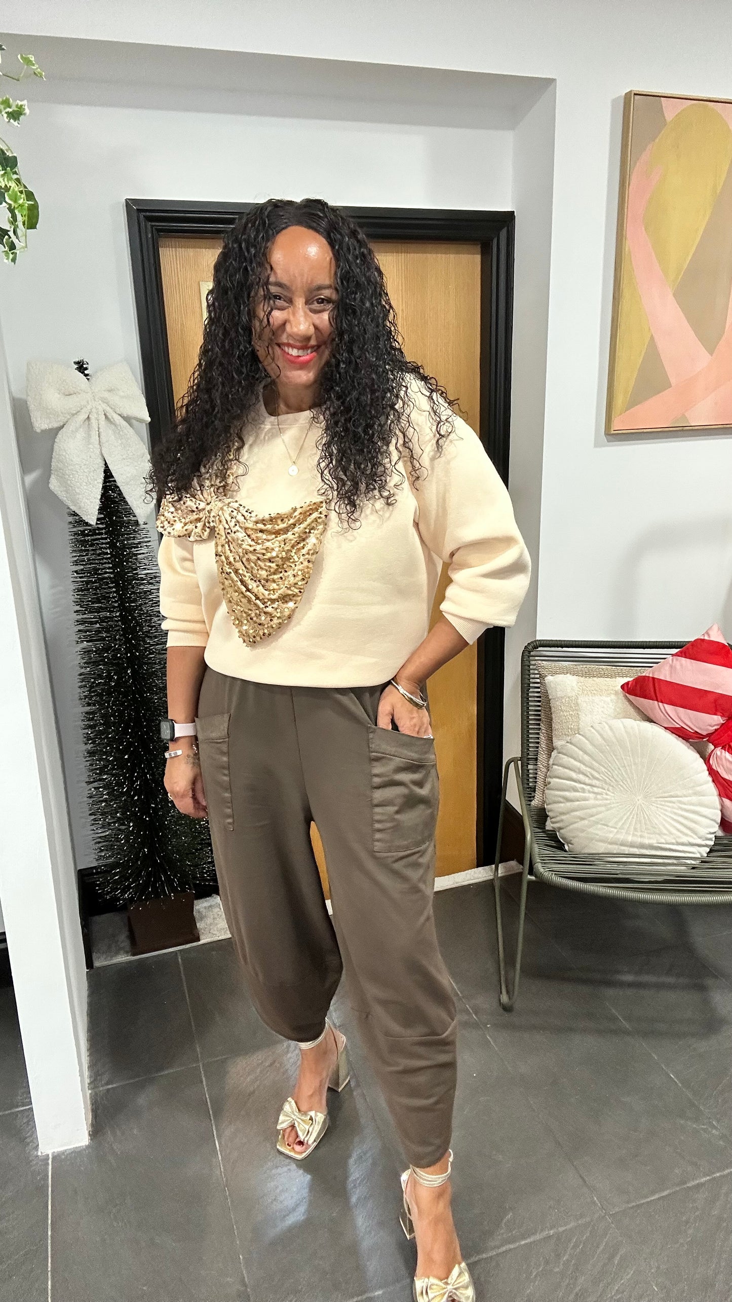 SALE TILLY SEQUIN BOW SWEATER BEIGE CREAM