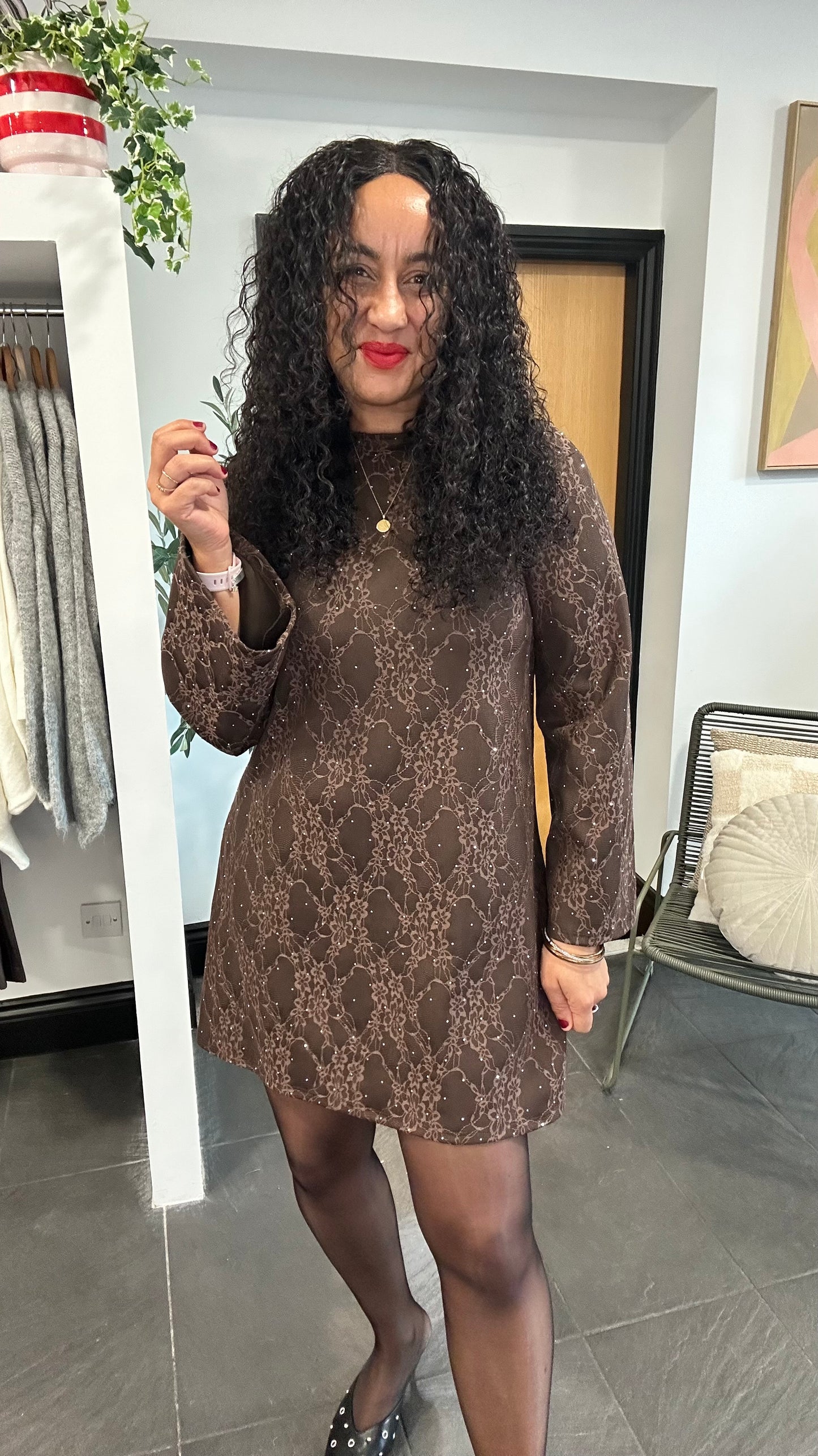 TERESA STUD DETAIL JACQUARD BOW BACK DRESS WARM BROWN  *NEW