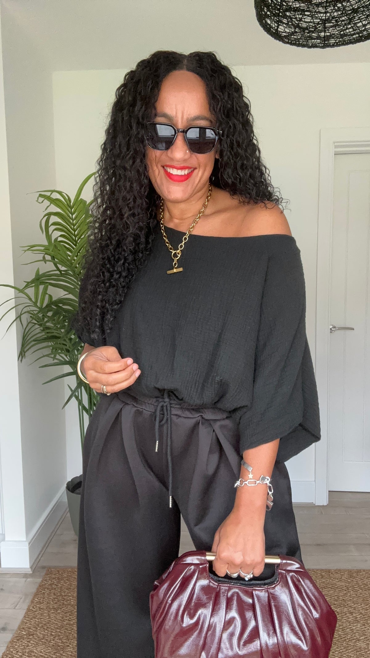 OJAY BUBBLE HEM CHEESECLOTH TOP BLACK BUY 1, GET 1 HALF PRICE 💗 CODE OJAY50