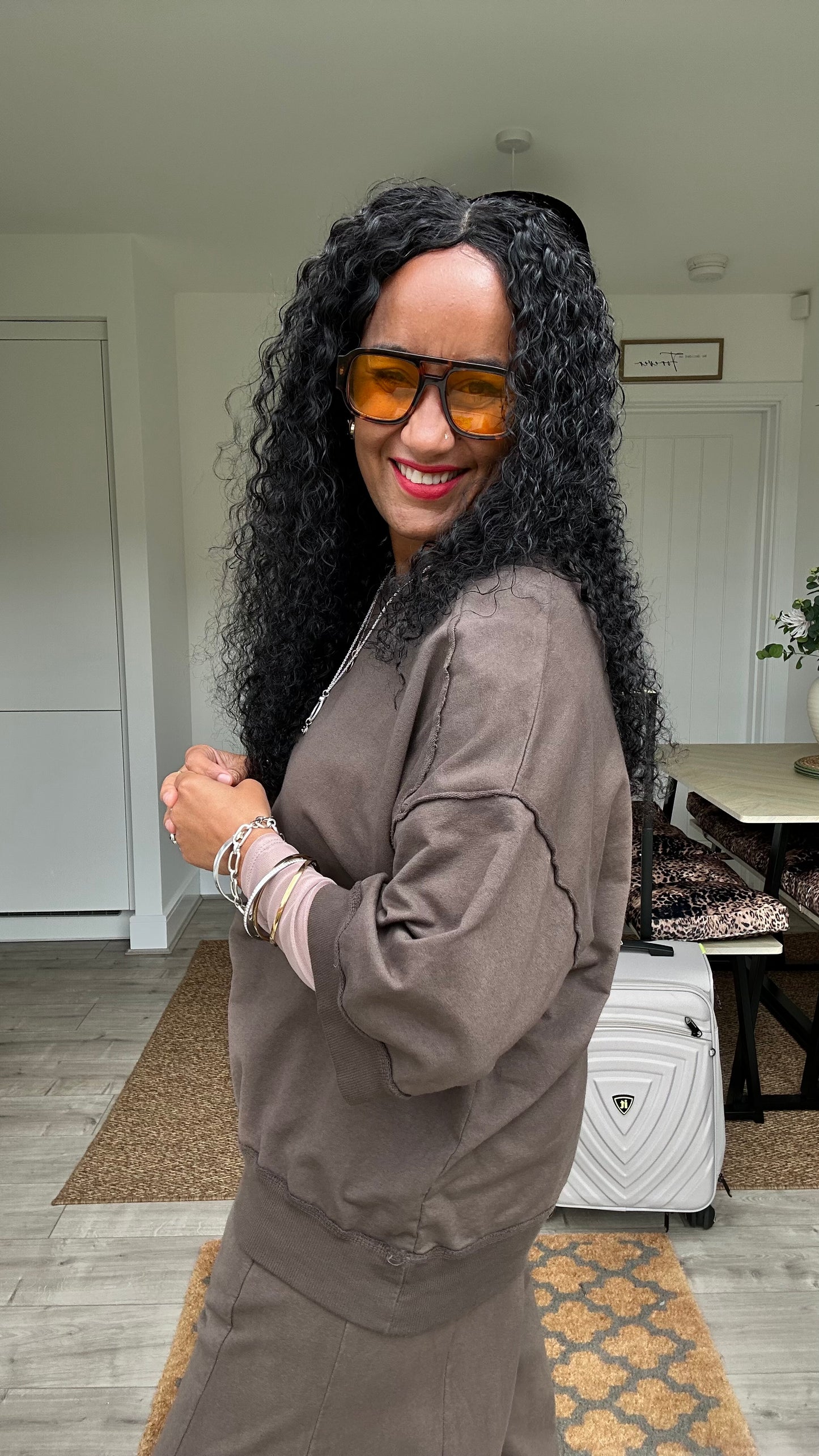 DEBORAH SWEAT TOP DEEP BROWN *NEW
