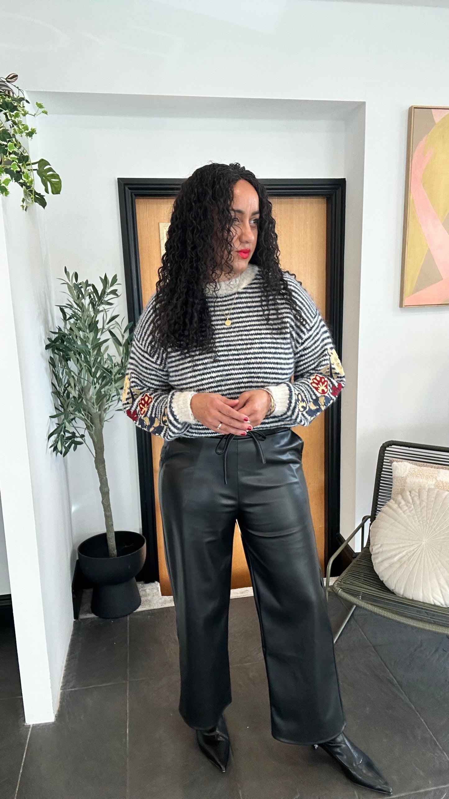 TRIXI FAUX LEATHER TROUSERS BLACK *New