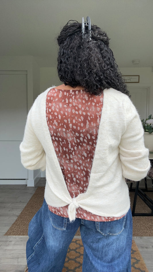 REINDEER SHEER BACK PRINT KNIT CREAM *New