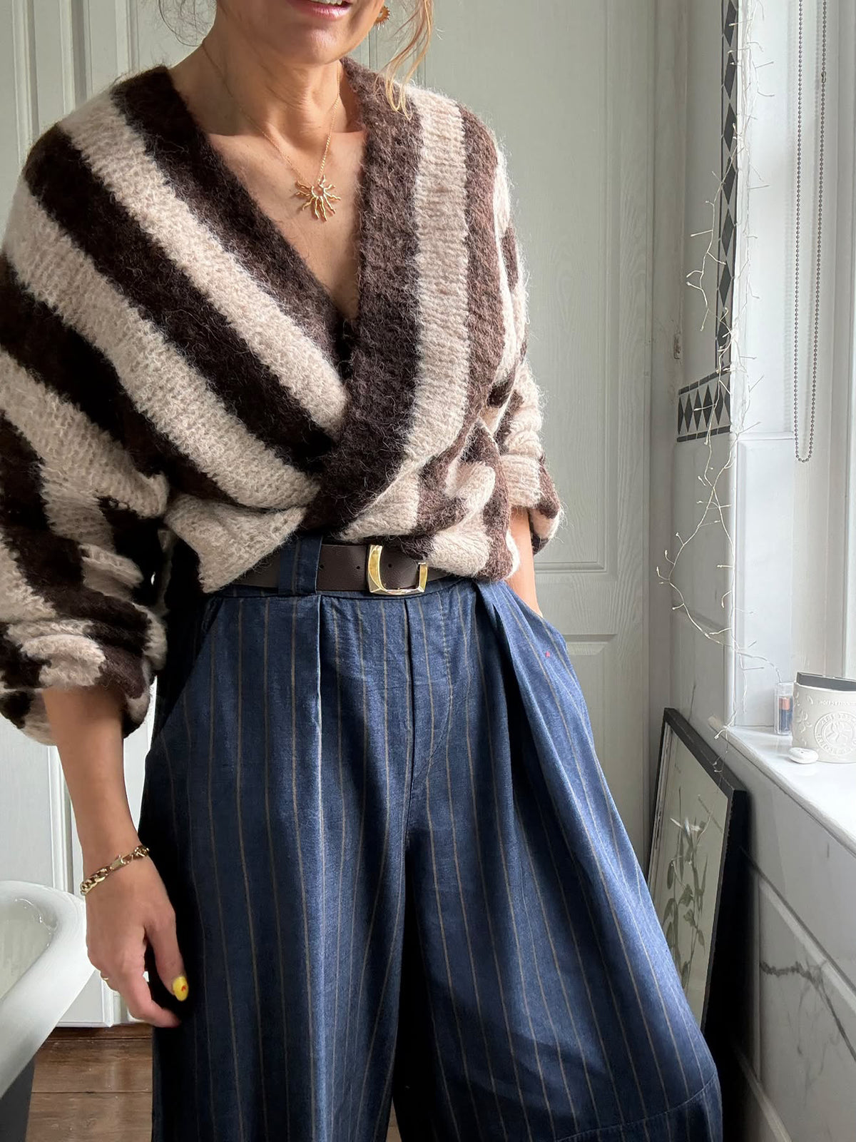 VESA STRIPE CARDIGAN CREAM & BROWN *New