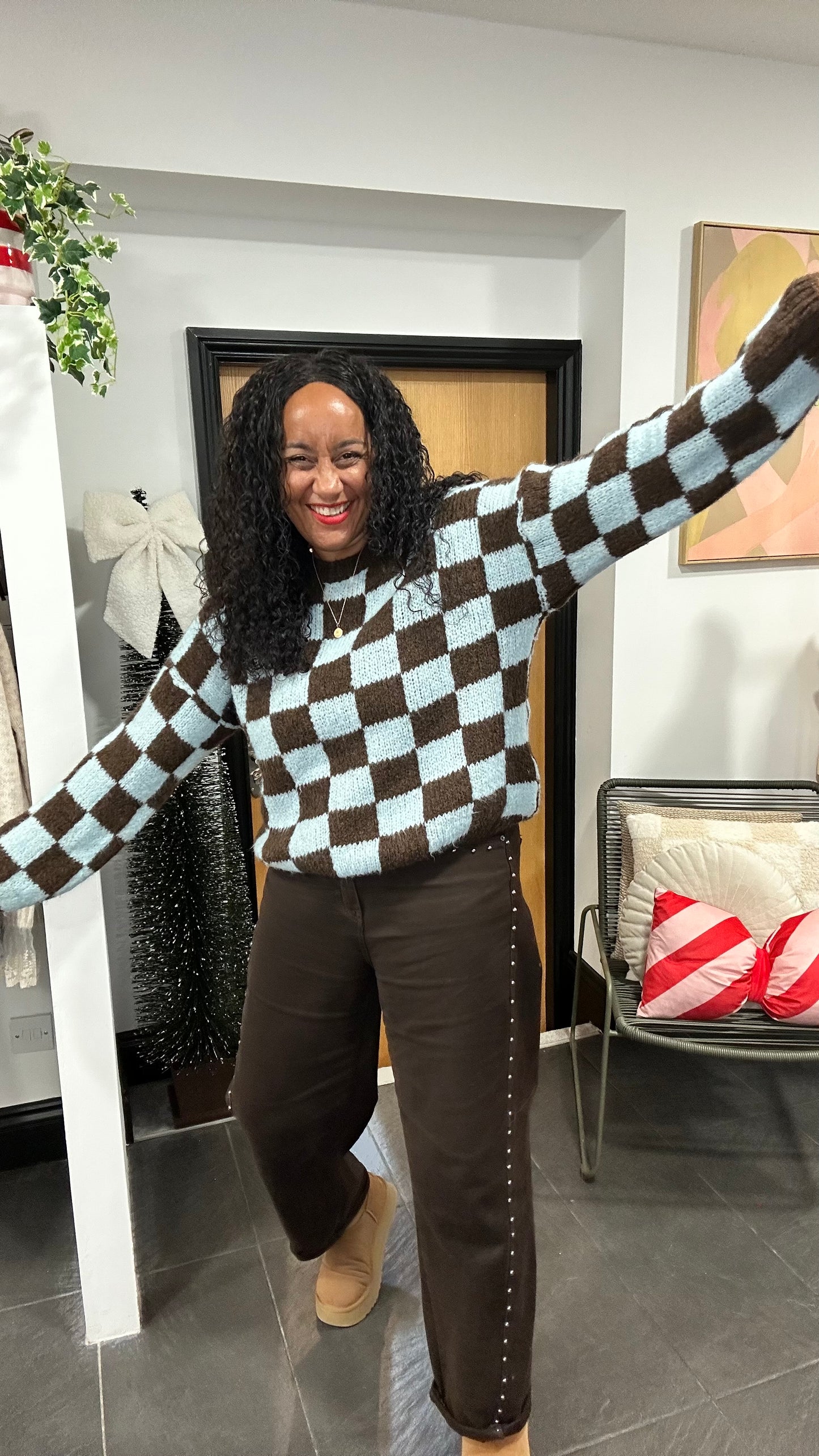 CHECKERBOARD KNIT SKY BLUE & BROWN *New