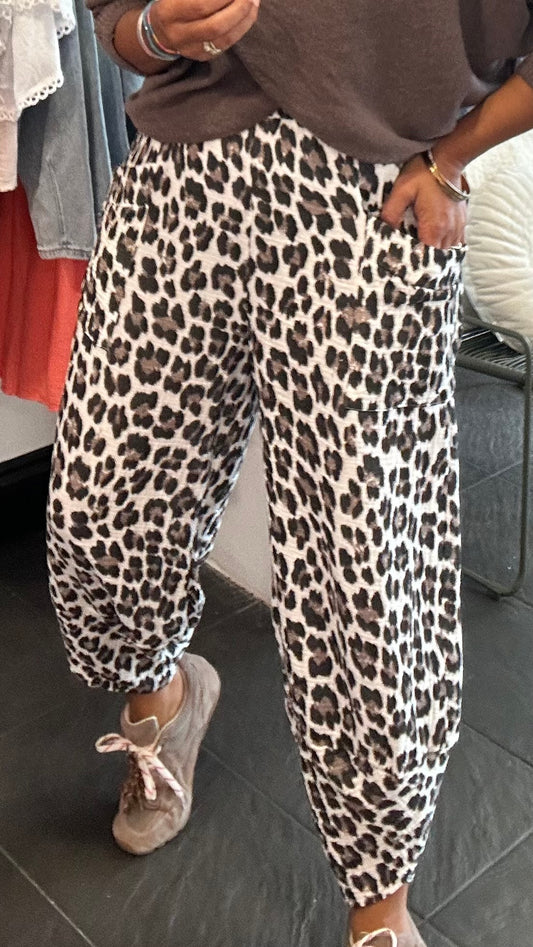FRUITELLA LUXE LEOPARD BARREL LEG TROUSERS TRADITIONAL LEOPARD *New