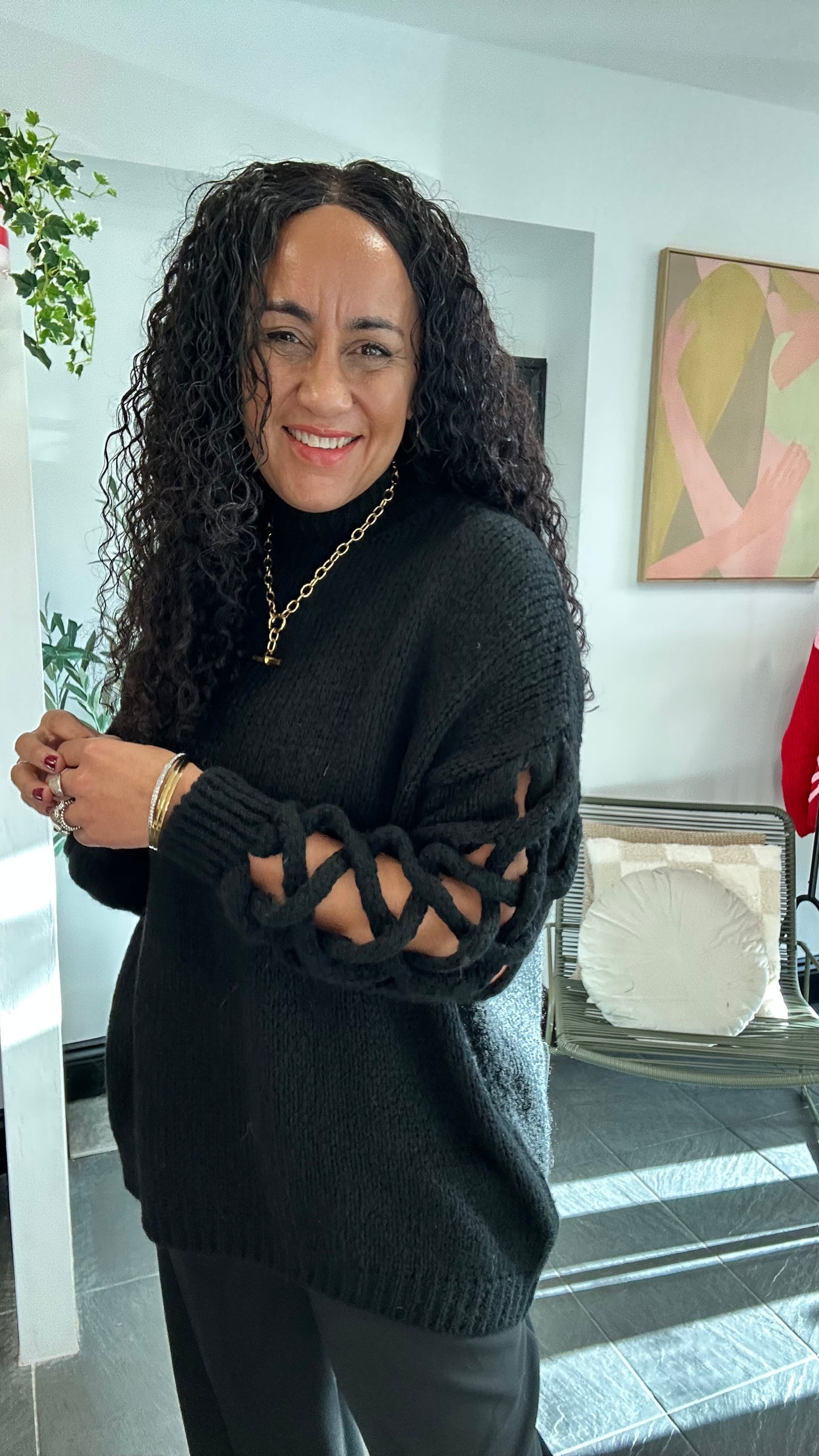 CUT OUT BALLOON SLEEVED OVERSIZED JUMPER CLASSIC BLACK *New