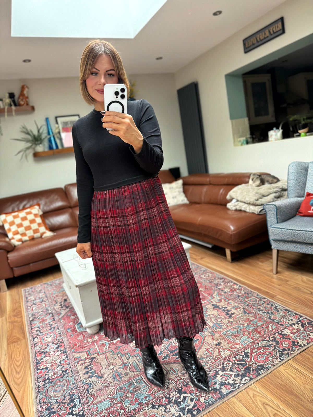 STELLA PLAID PLEATED DRESS *New
