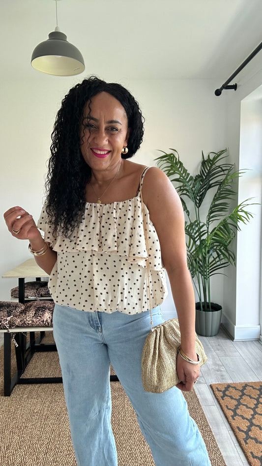 POLKA DOT COLD SHOULDER TOP CREAM *New