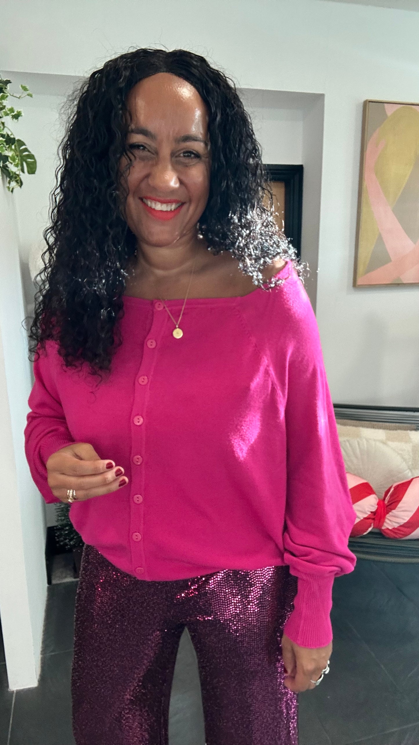 MULTIFUNCTIONAL BUTTON BACK BATWING TOP FUCHSIA PINK *New