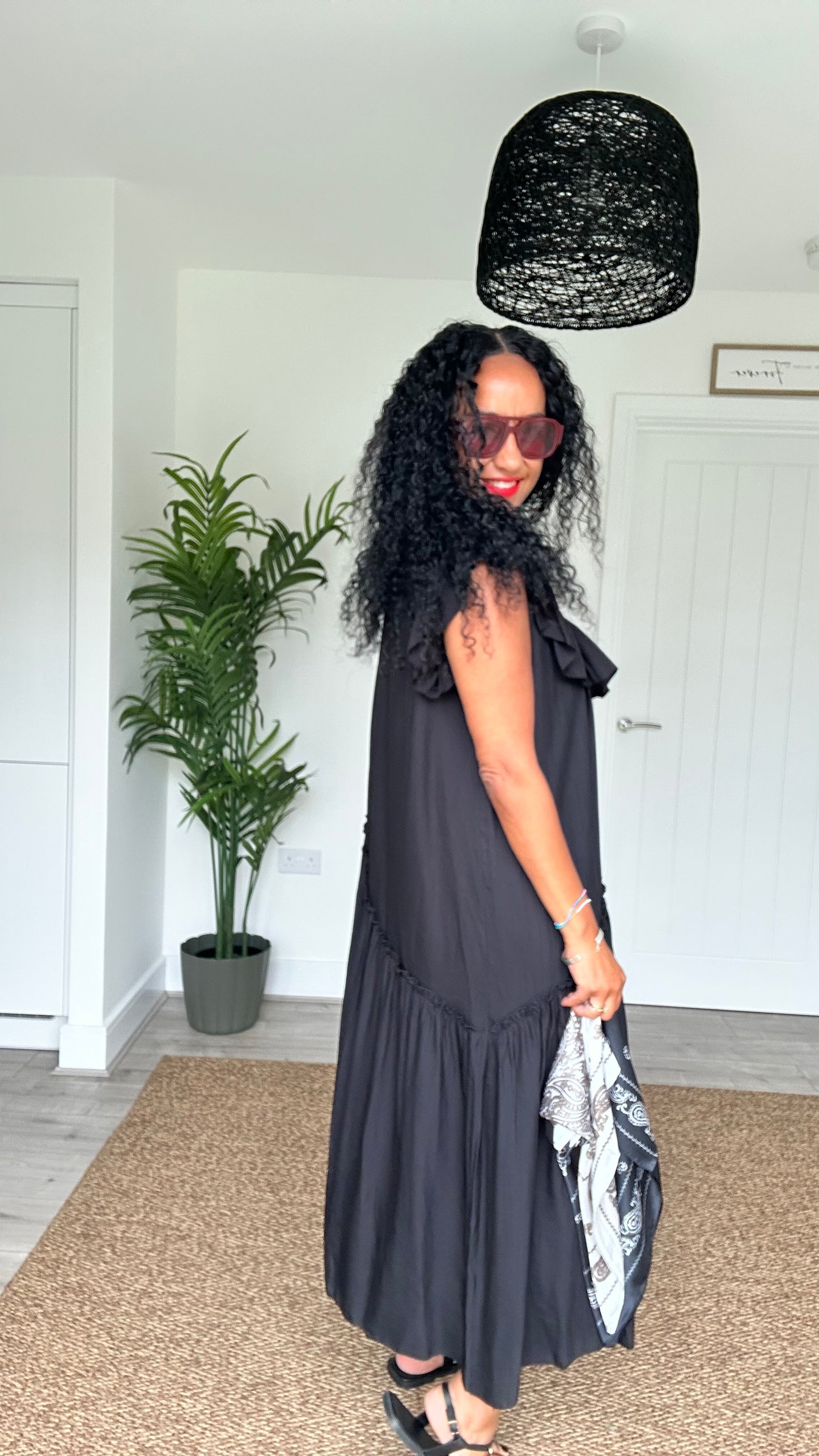 FLOWETRY FRILL MAXI DRESS BLACK *New