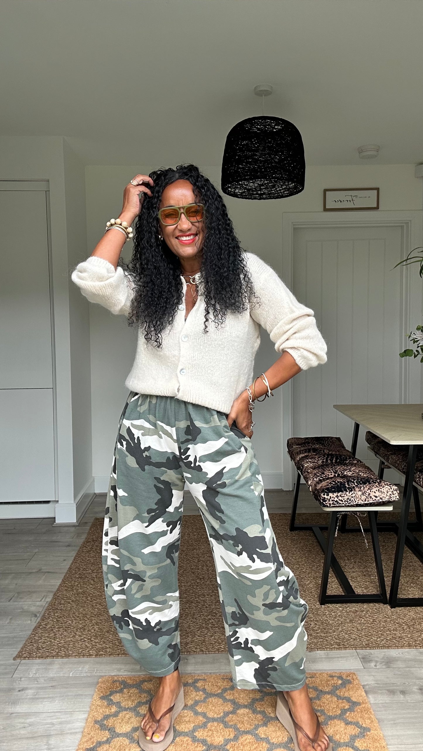 DEBORAH POCKET BARREL LEG TROUSERS CAMOUFLAGE *New