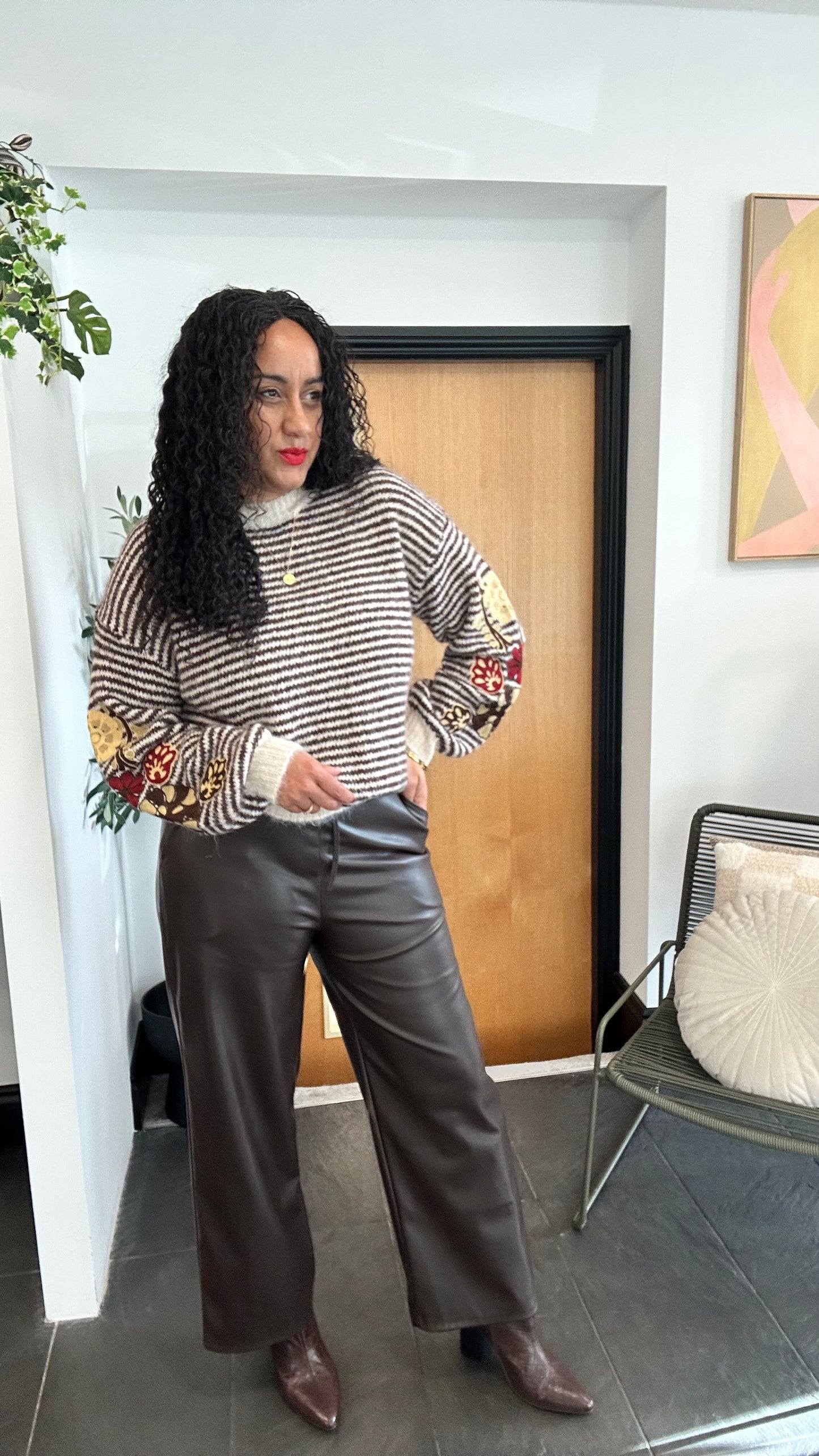 CONISTAN FLORAL SLEEVED JUMPER BURGUNDY *New