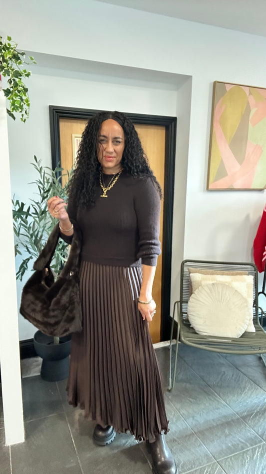 SATIN PLEATED KNIT DRESS BROWN  *New