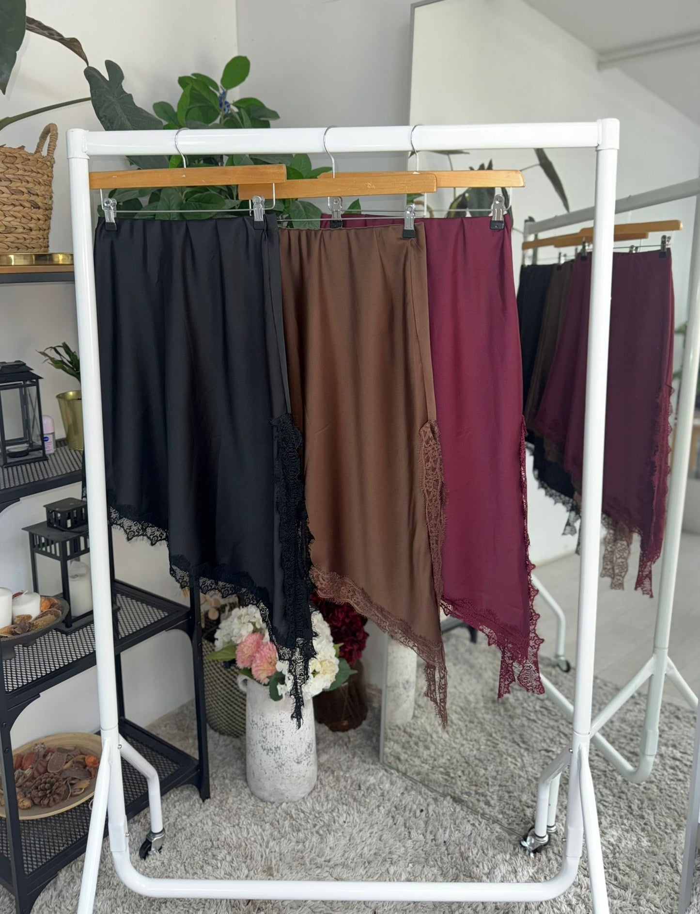 SALE PENNY LACE TRIM ASYMMETRIC SATIN FEEL SKIRT BLACK