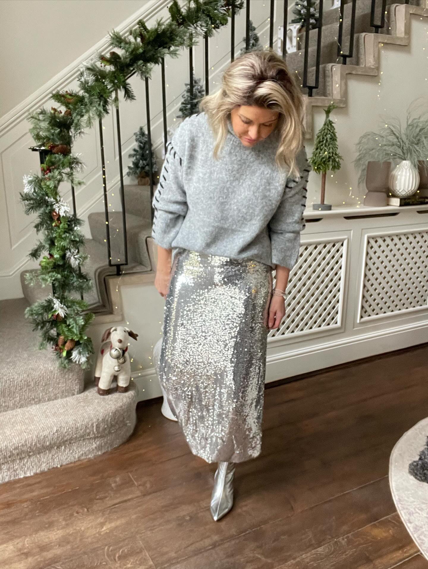 SALE SEQUIN MIDI SKIRT - SILVER