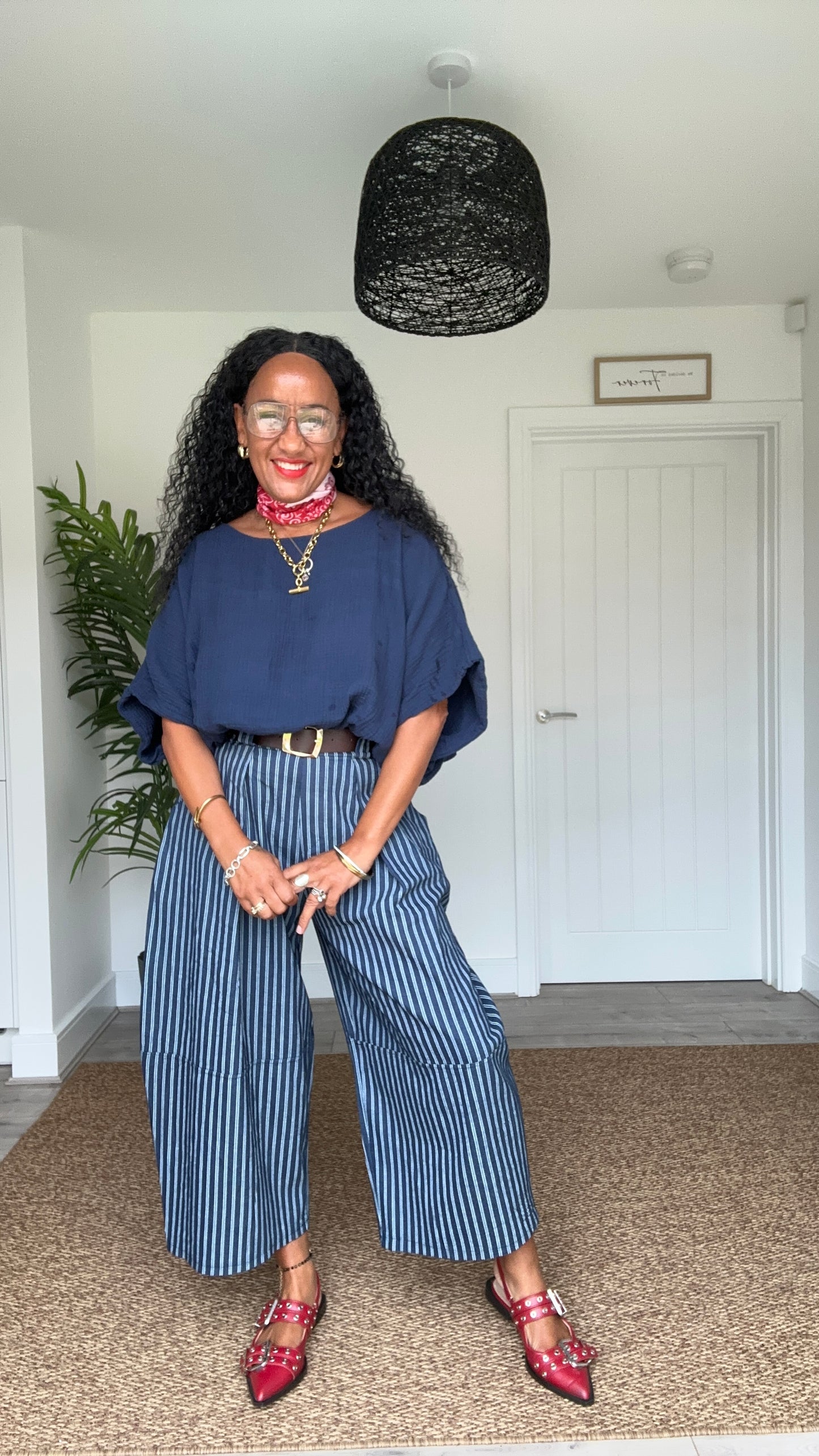 OJAY BUBBLE HEM CHEESECLOTH TOP NAVY *New