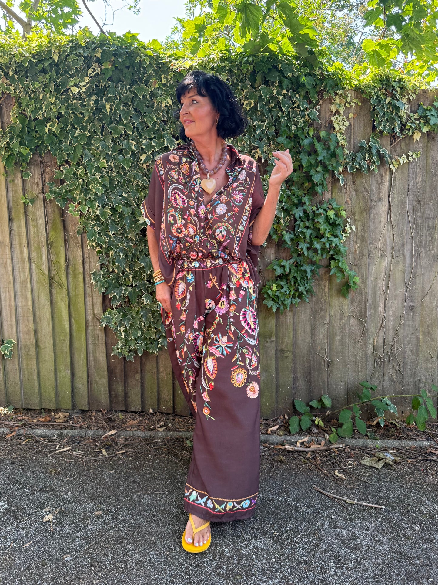 CLEO LASER EMBROIDERED FLORAL BOHO SHIRT BROWN *New