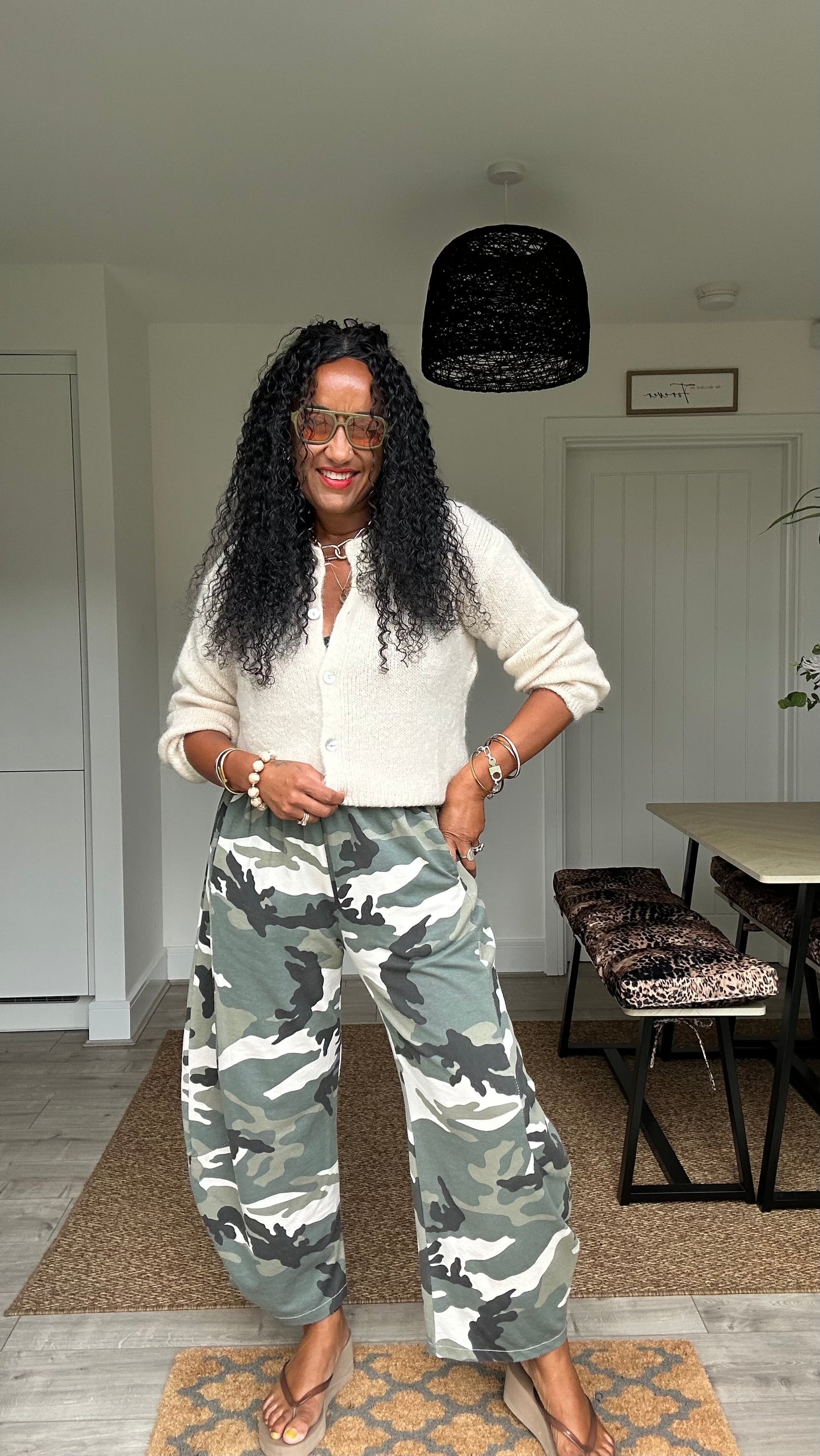 DEBORAH POCKET BARREL LEG TROUSERS CAMOUFLAGE *New