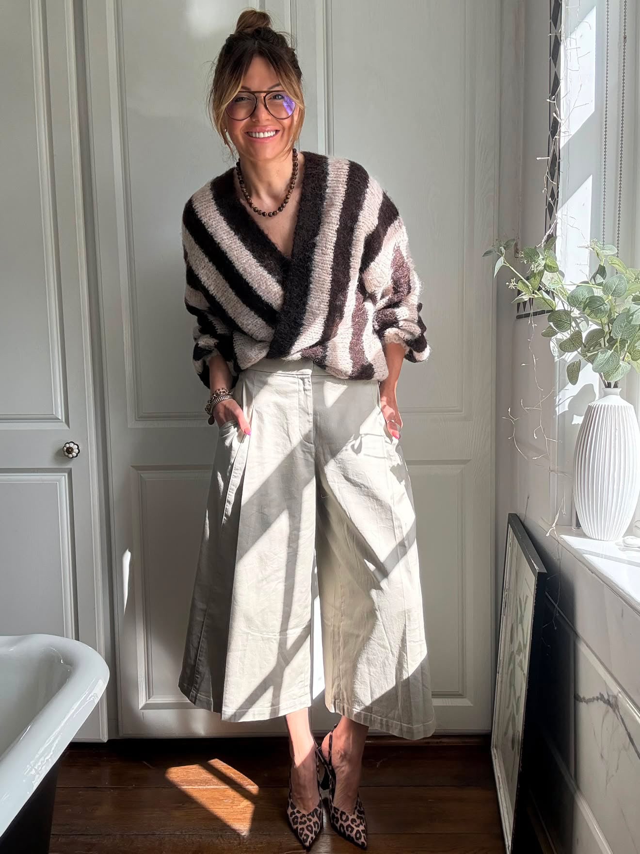 VESA STRIPE CARDIGAN CREAM & BROWN *New