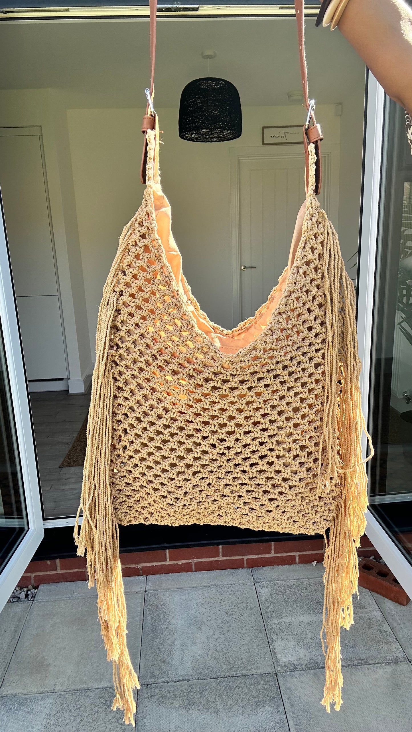 DESSERT FRINGE CROCHET HOBO BAG *NEUTRAL SAND BEIGE