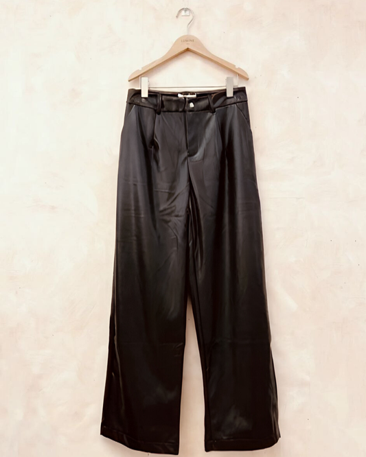 PLEATHER STRAIGHT LEG TROUSERS BLACK *New