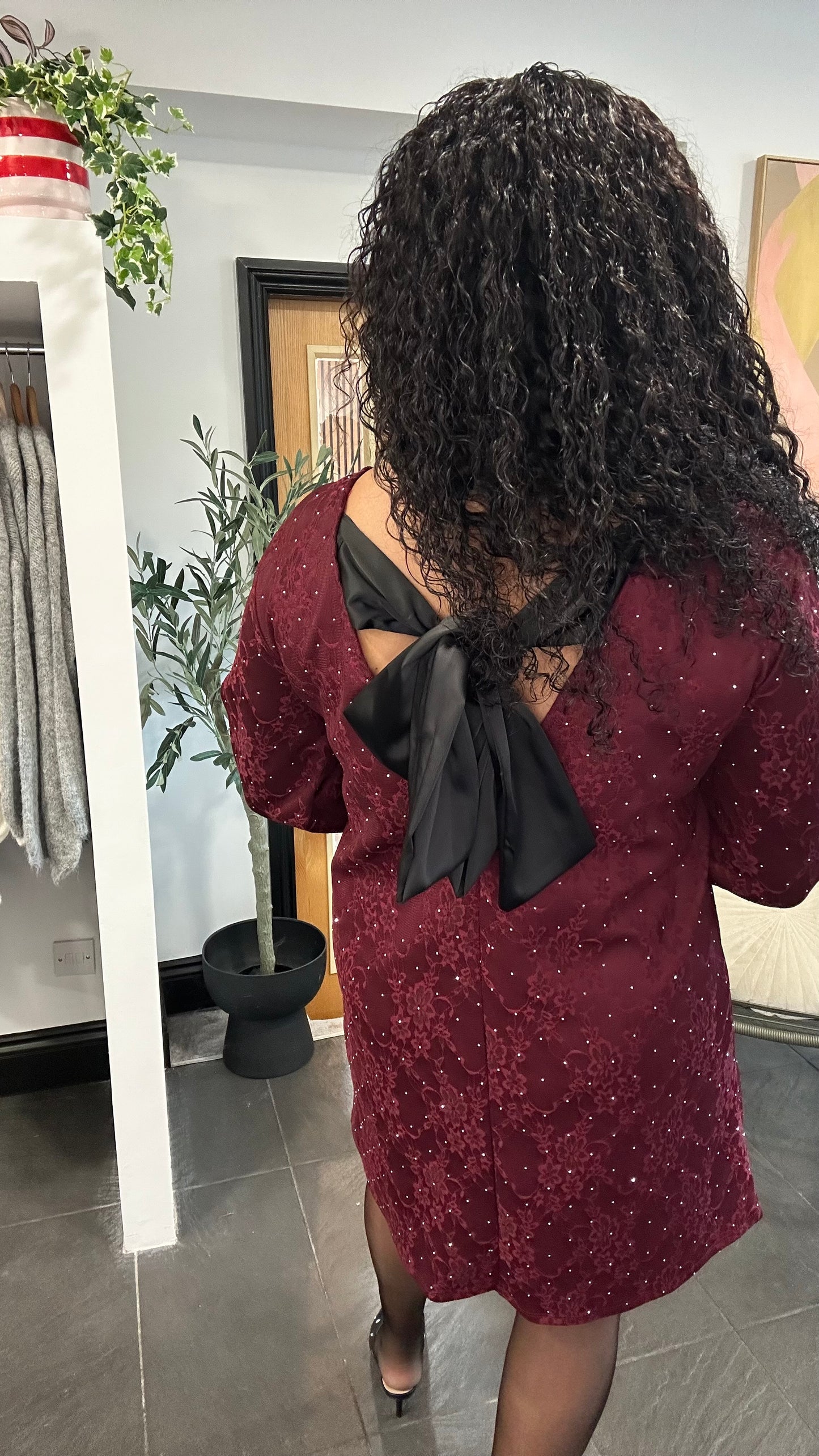 TERESA STUD DETAIL JACQUARD BOW BACK DRESS BURGUNDY WINE  *NEW