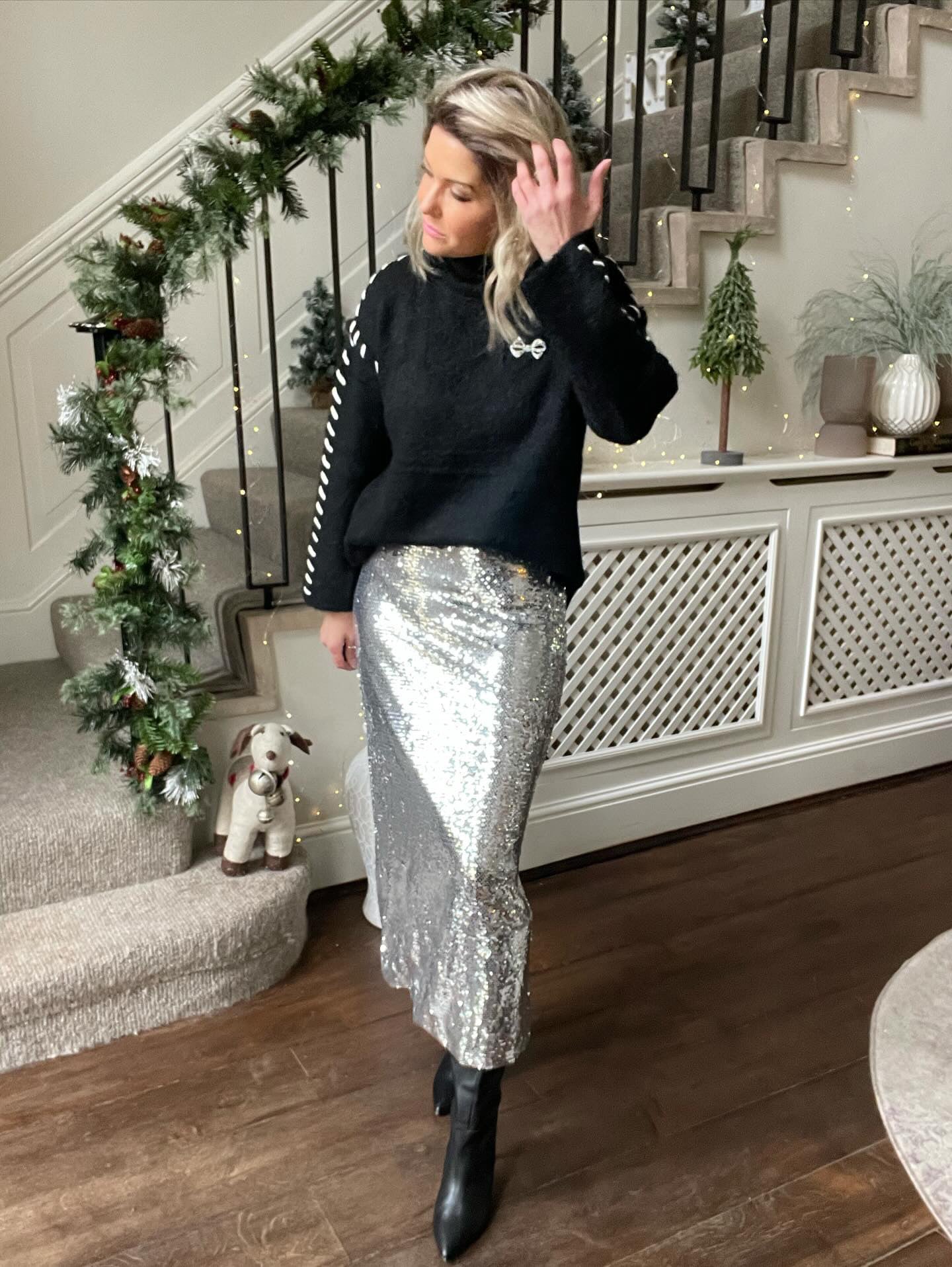 SALE SEQUIN MIDI SKIRT - SILVER