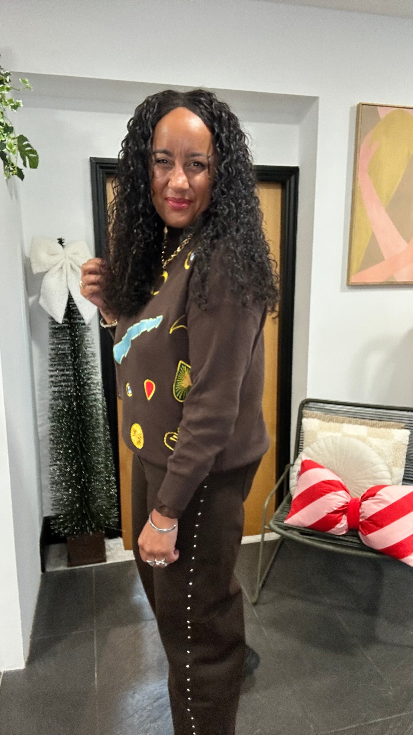 MOONSHINE & SYMBOL EMBROIDERED SWEATER DEEP BROWN *New