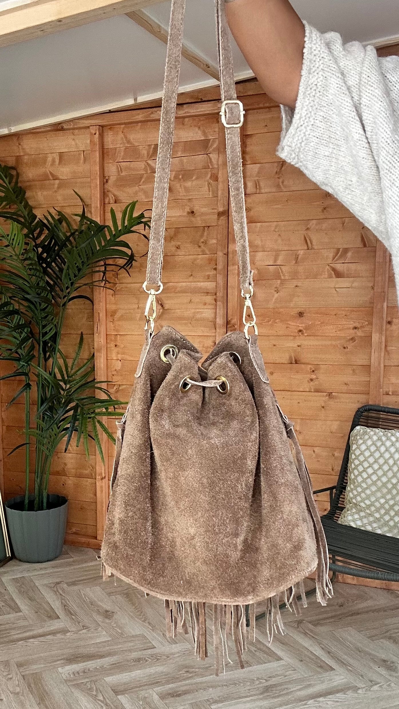 GENUINE LEATHER FRINGE TASSEL BUCKET BAG TAN *New