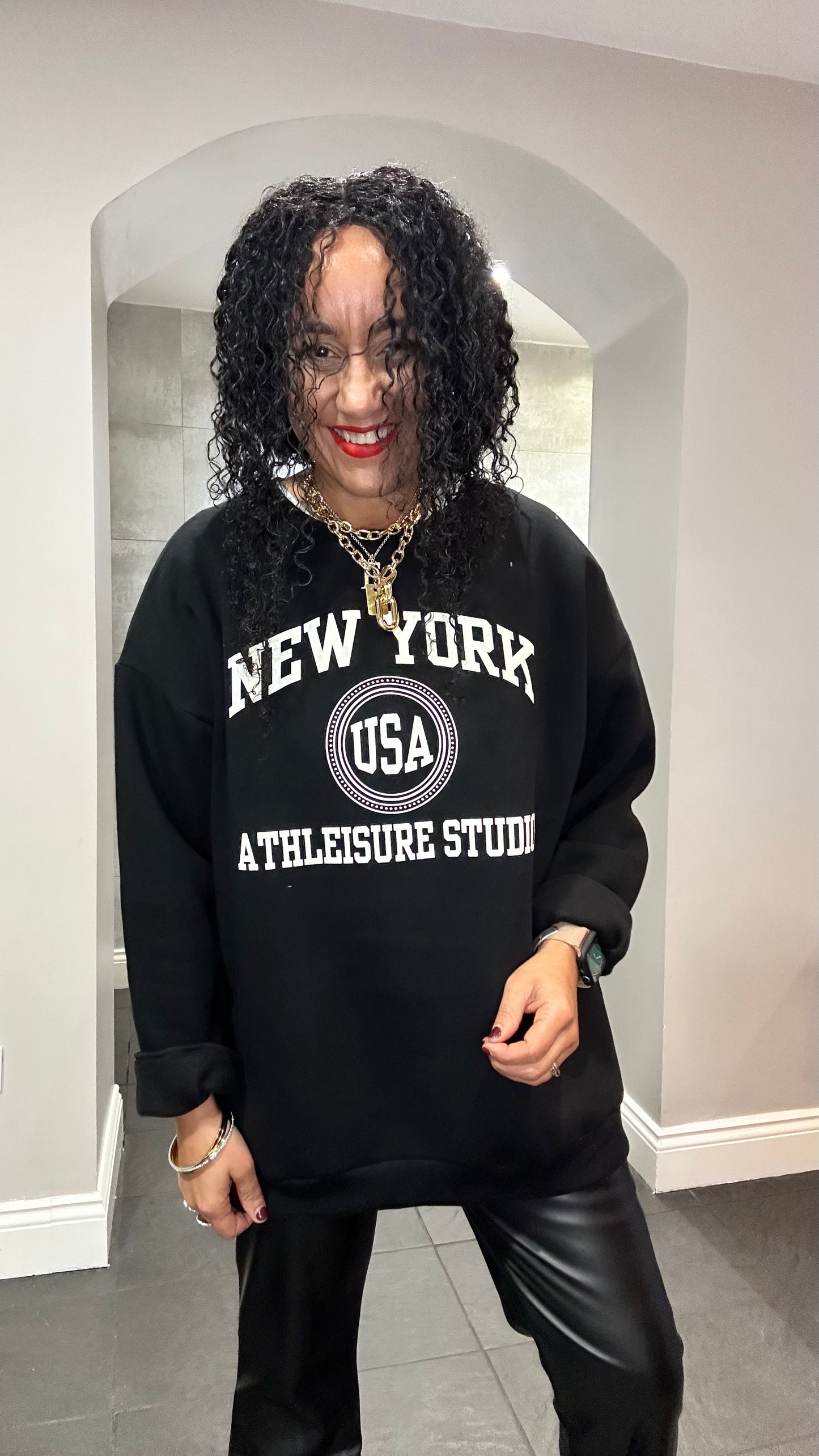 NEW YORK UNISEX SWEATER BLACK *New