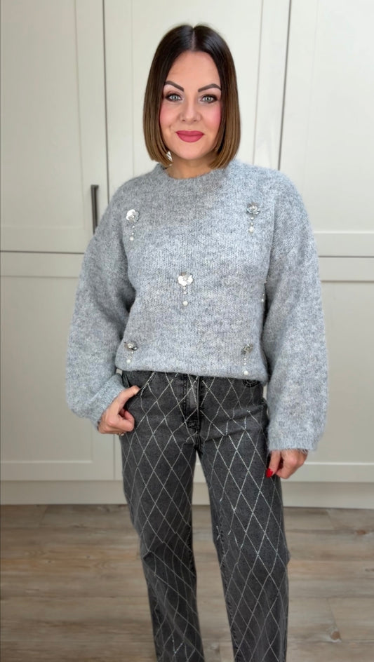 DIAMANTE FLOWER KNIT JUMPER GREY *New