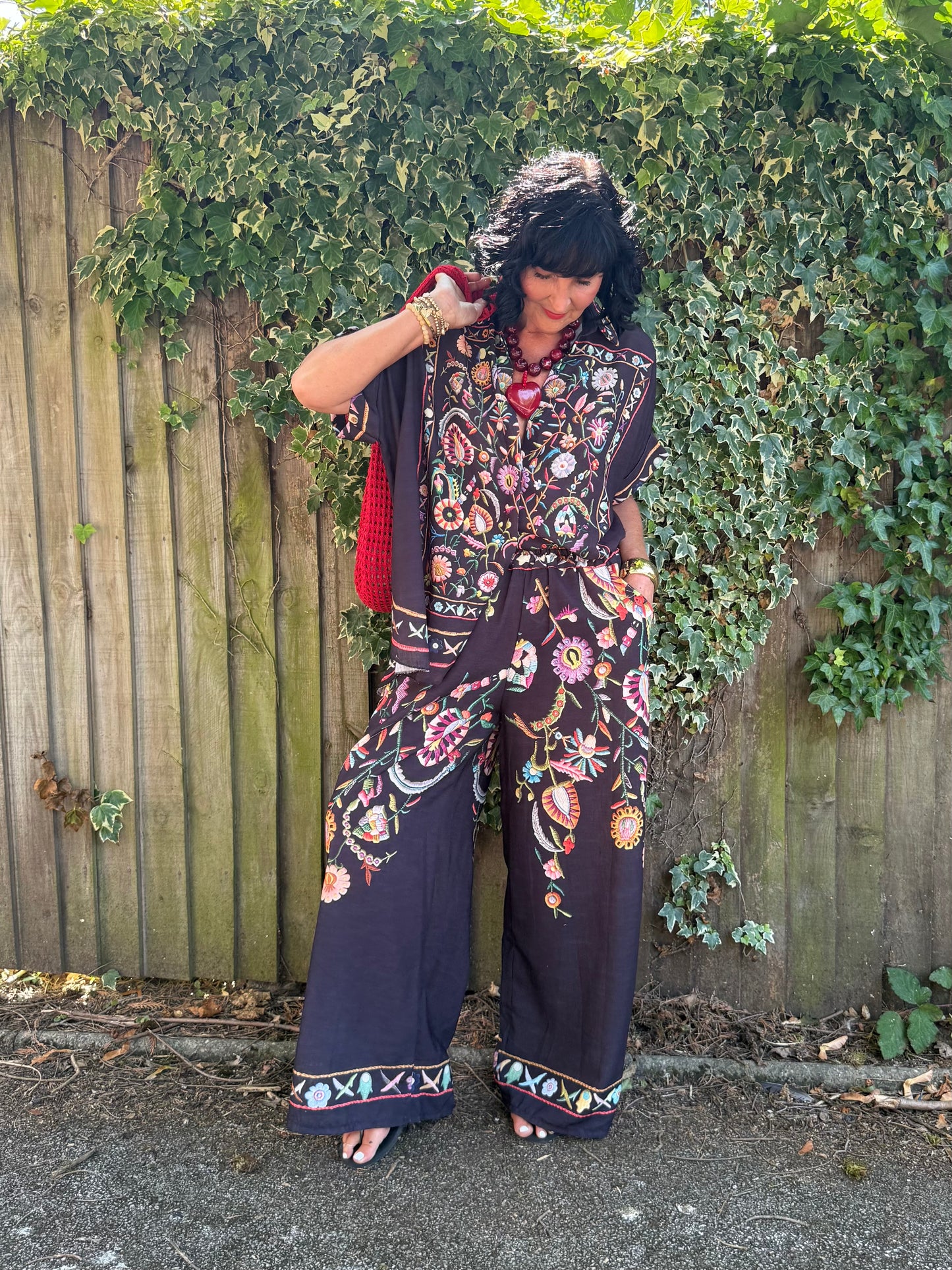 CLEO LASER FLORAL EMBROIDERED BOHO SHIRT BLACK *New