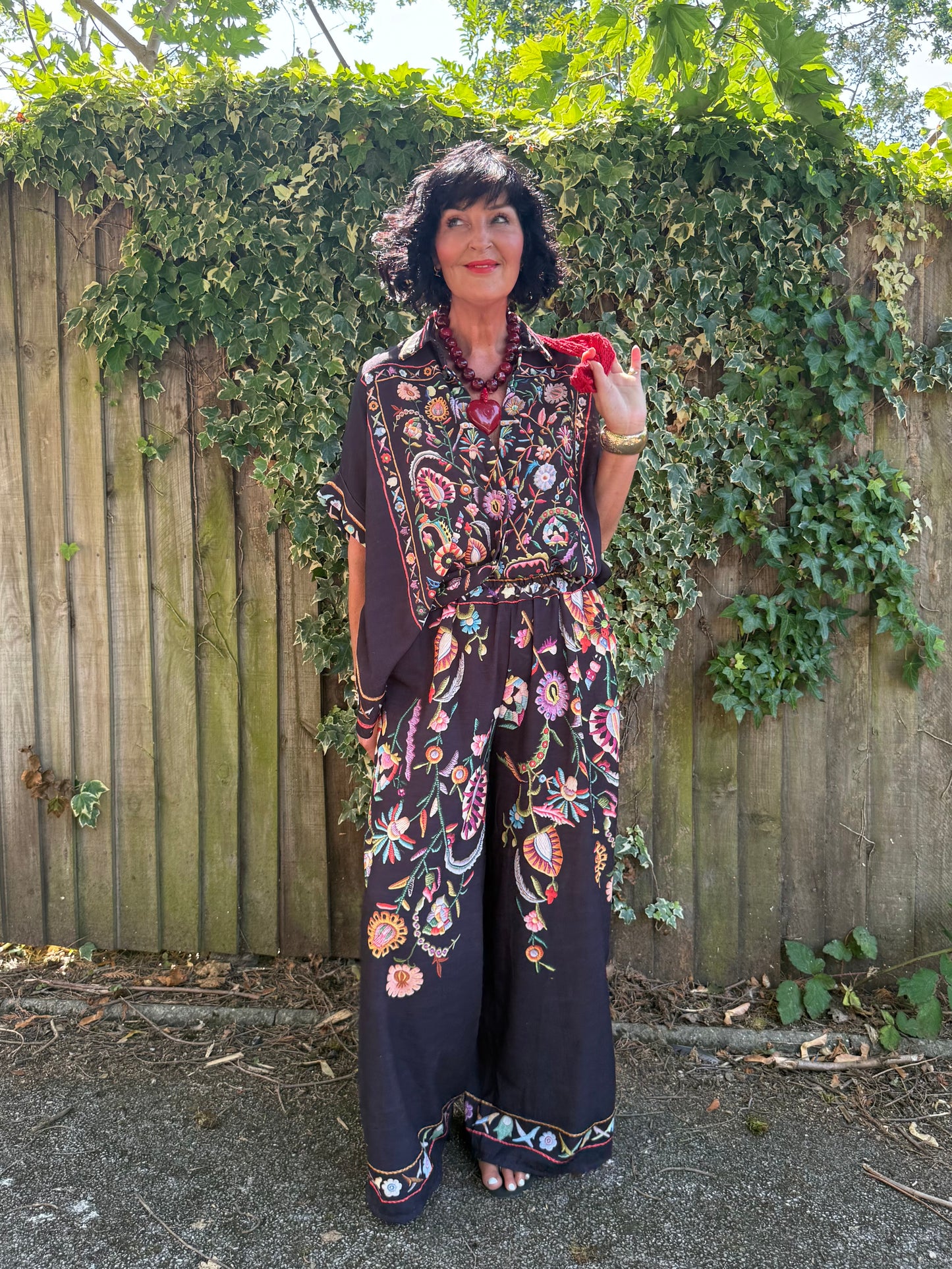 CLEO LASER FLORAL EMBROIDERED BOHO SHIRT BLACK *New