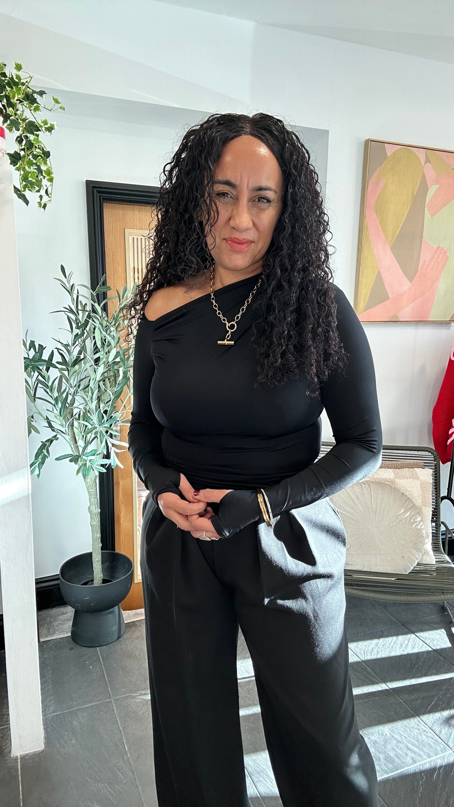 SLEEK ASYMMETRICAL FITTED TOP BLACK *New