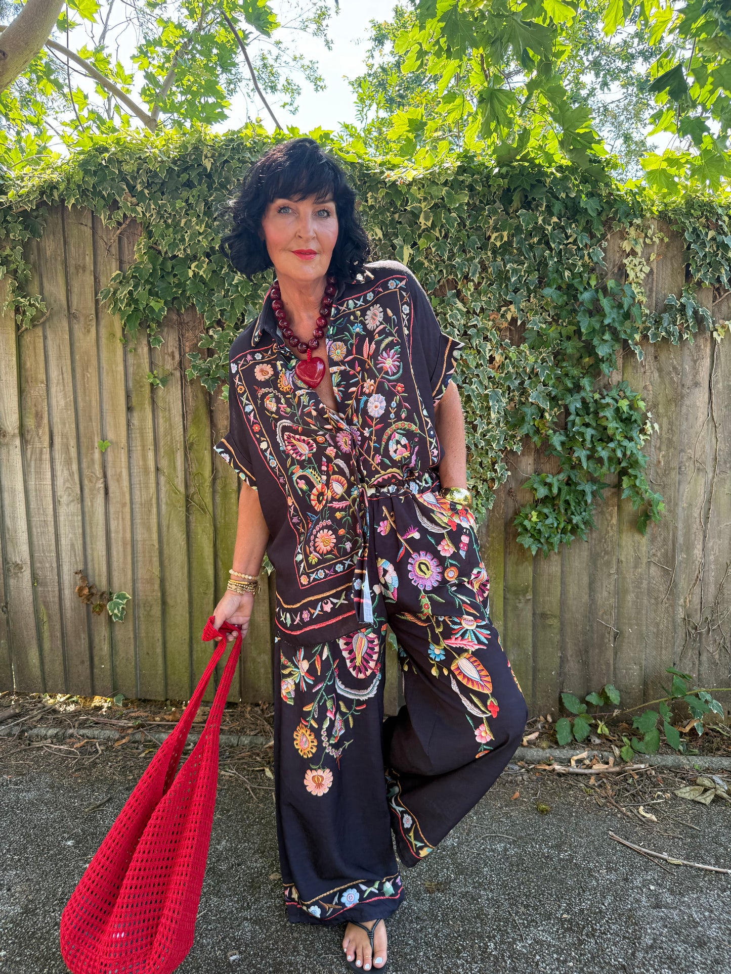 CLEO LASER FLORAL EMBROIDERED BOHO SHIRT BLACK *New