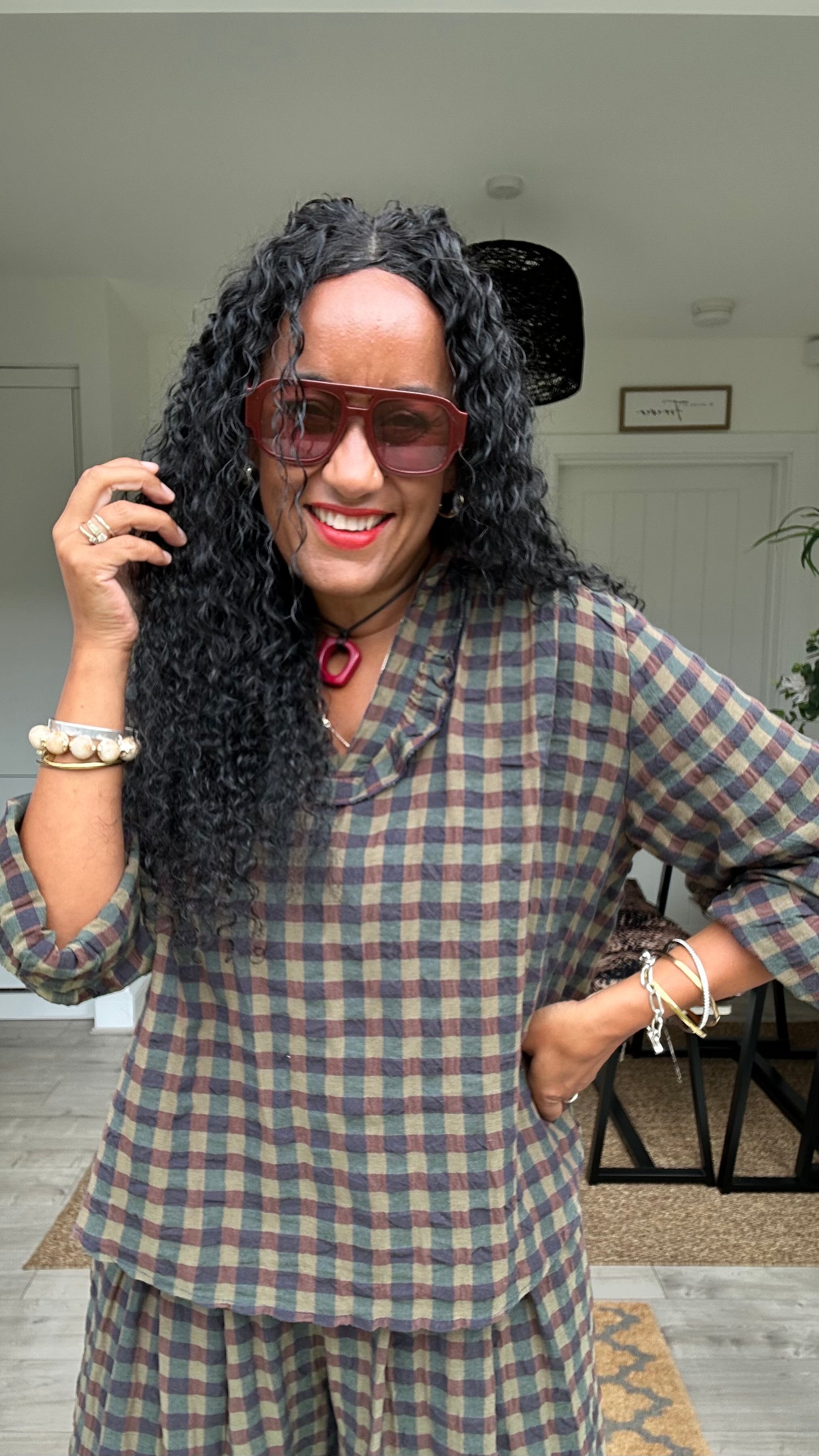 EVIE CHECKED BLOUSE BROWN *New