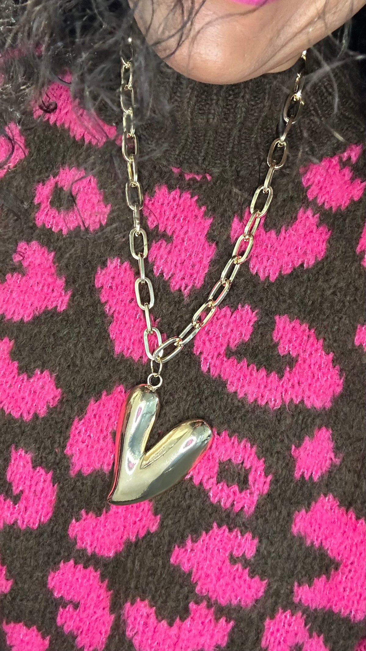 GOLD HEART CHAIN LINK NECKLACE *New