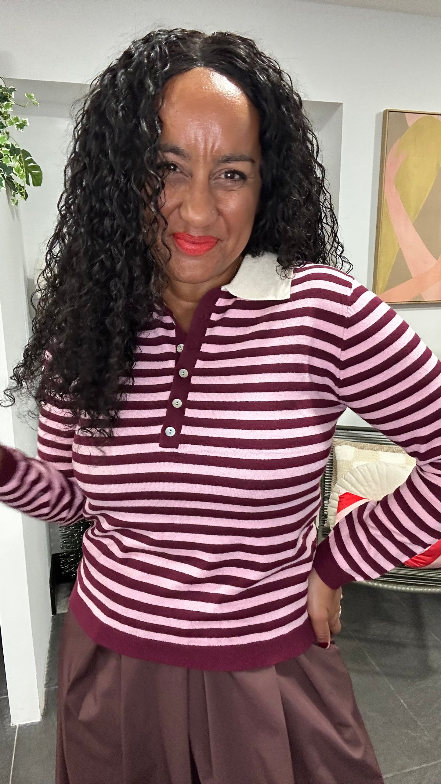 BUTTON NECK COLLARED TOP BURGUNDY & PINK *New