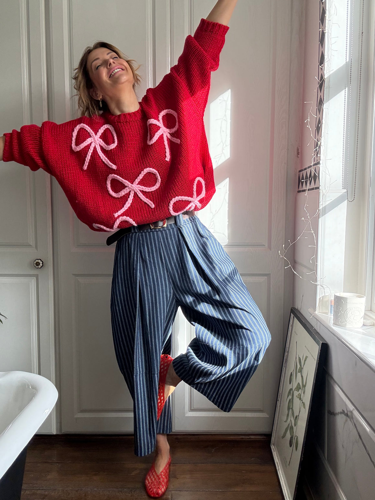 ALEX RIBBON BOW 🎀 OVERSIZED JUMPER CHERRY RED & PINK BOWS