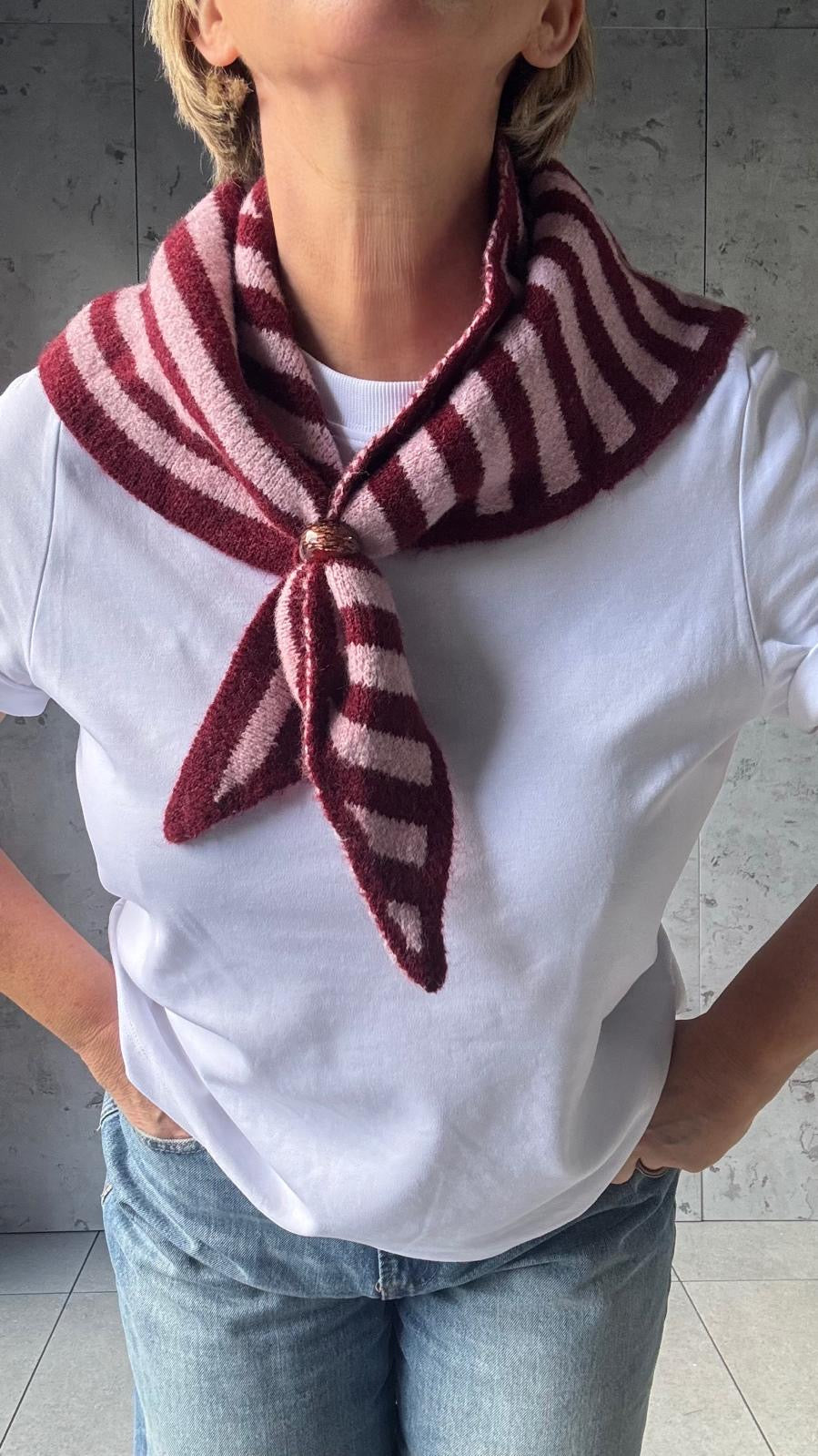 SALE STRIPE KNIT NECK SCARF BURGUNDY & PINK