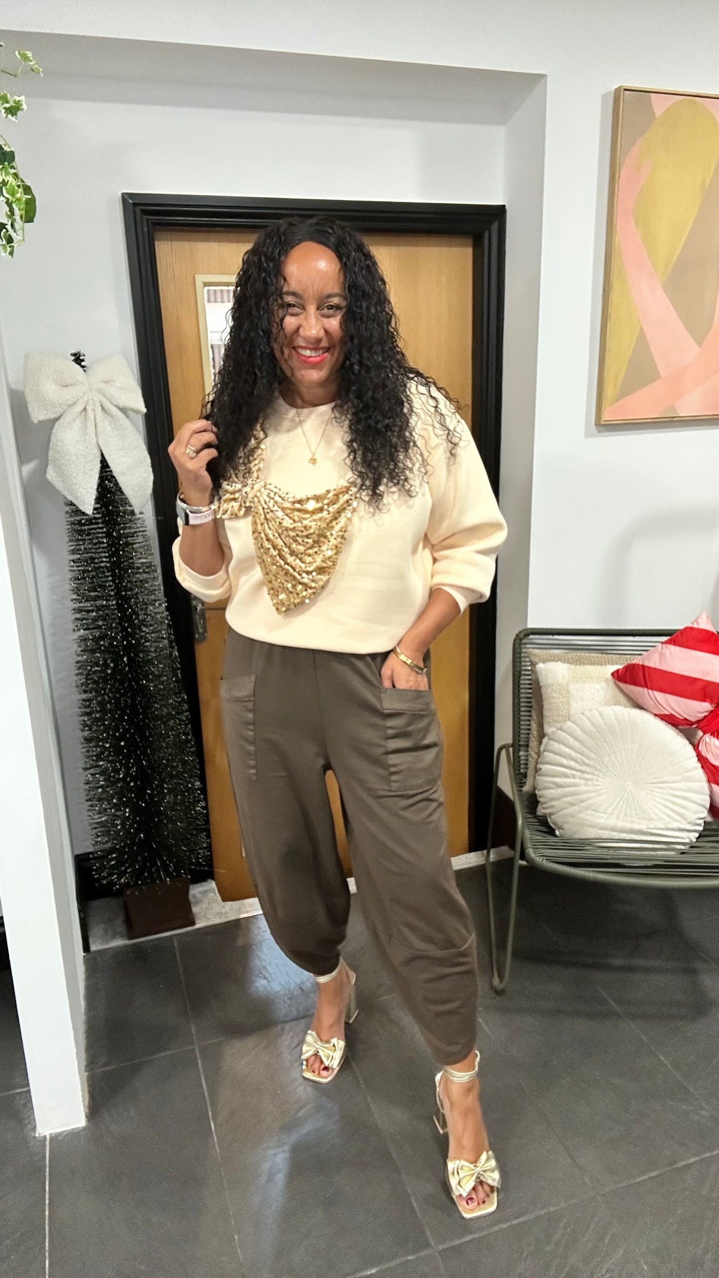 SALE TILLY SEQUIN BOW SWEATER BEIGE CREAM