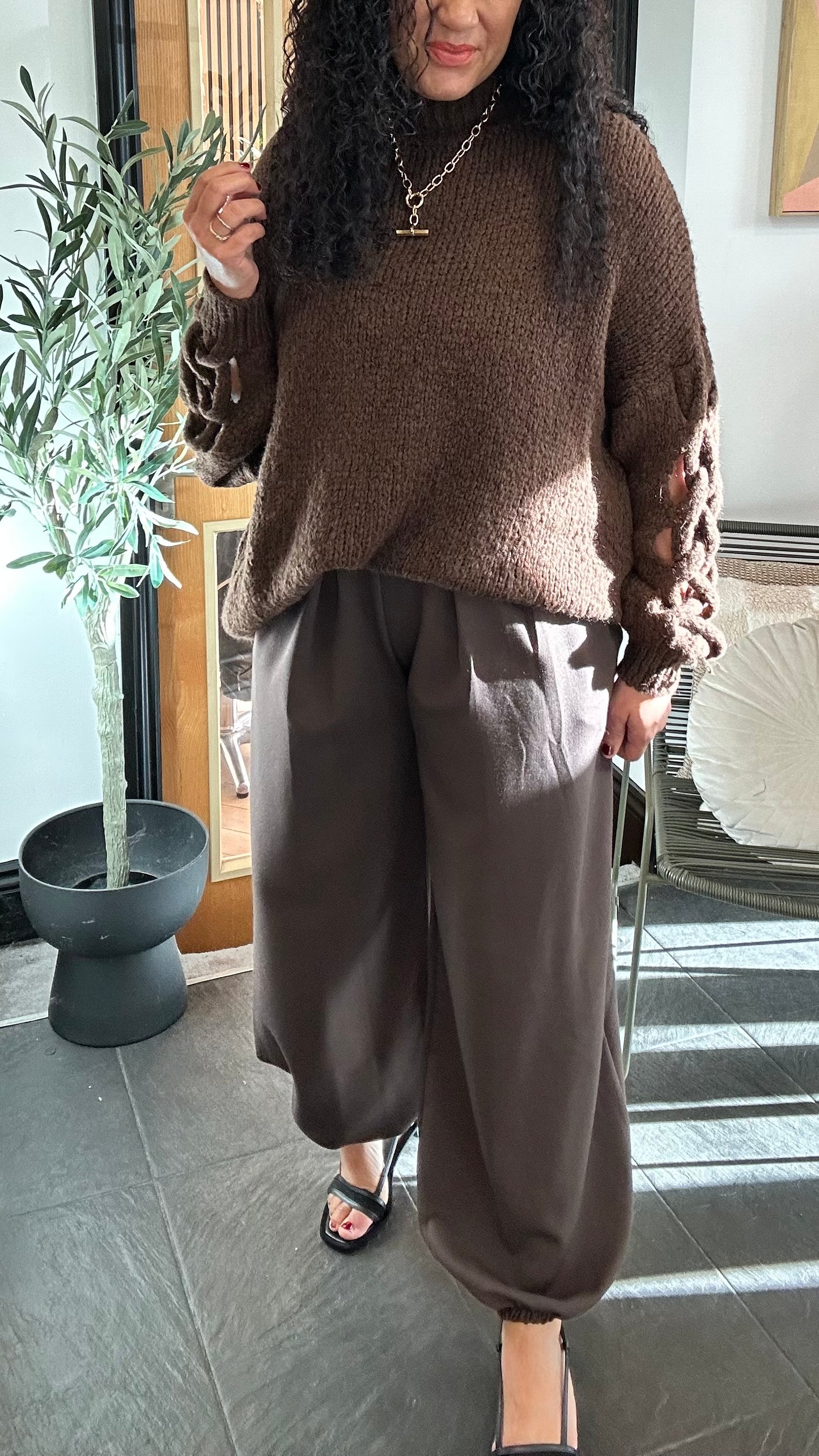 FIONA BALLOON CUFFED HEM TROUSERS DEEP BROWN *New