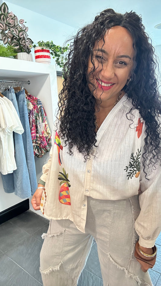 FUN & FRUITY 🍍 TROPICAL BLOUSE WHITE & MOCHA *New