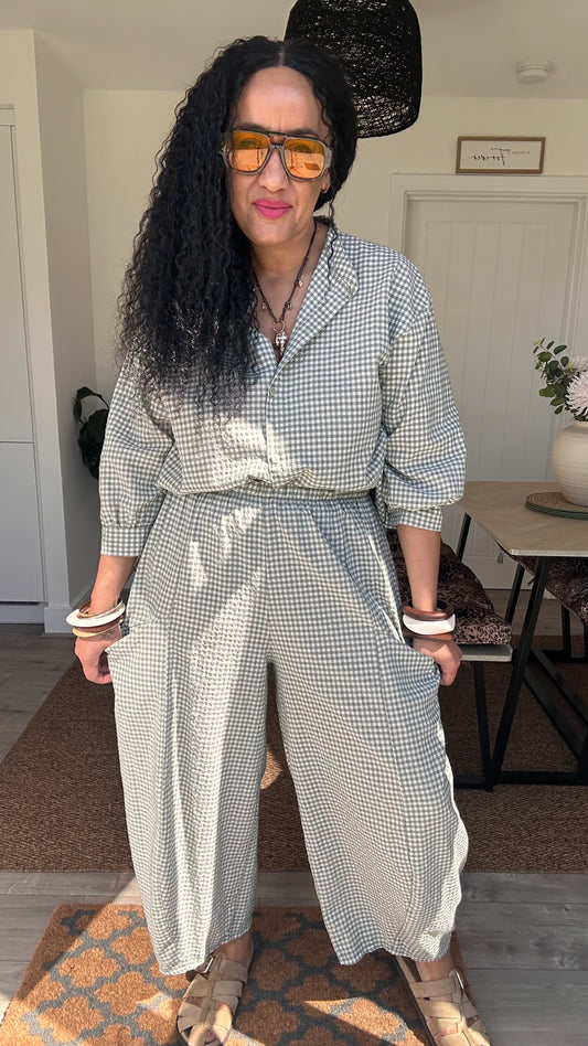 AVA GINGHAM BARREL LEG TROUSERS SAGE GREEN *New