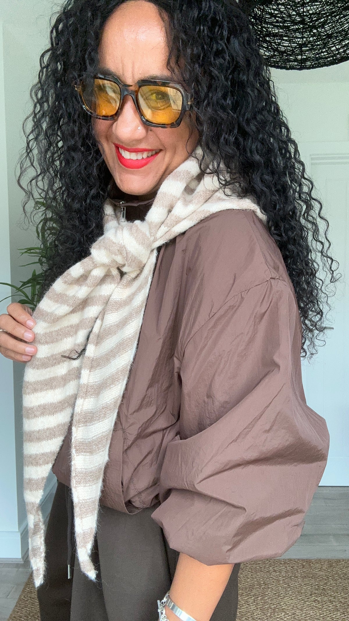 TRIANGLE STRIPE SCARF CREAM & TAUPE *New